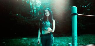 Jakie to są jeansy skinny?