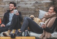 Czy pies się nudzi w domu?