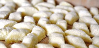 Z jakiej mąki robi się kopytka?